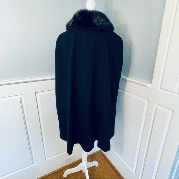 NEW Ann Taylor Loft Wool Blend Black Cape Jacket Size Medium NWT - Picture 2 of 10
